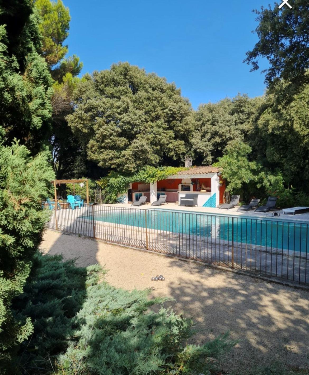 Hotel Domaine Colibri En Provence Pujaut Exterior foto